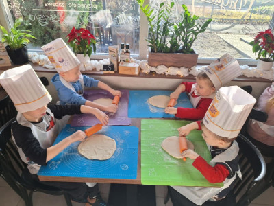 Przedszkolaki w Pizzerii DA GRASSO w Będzinie 🍕🚍